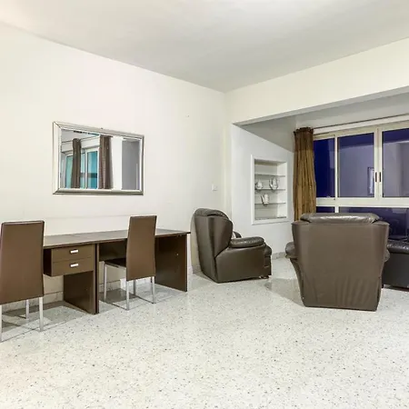 Appartement A Beautiful Seafront 3br In Tower Road By 360 Estates *