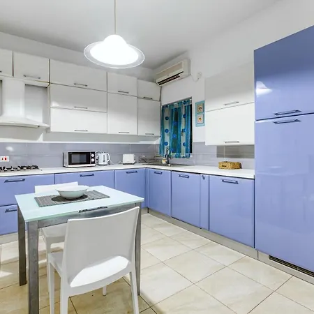 Appartement A Beautiful Seafront 3br In Tower Road By 360 Estates Sliema
