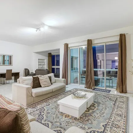 A Beautiful Seafront 3br In Tower Road By 360 Estates Lägenhet *