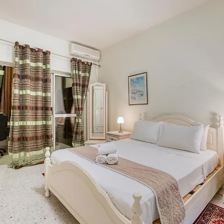 A Beautiful Seafront 3br In Tower Road By 360 Estates סליאמה