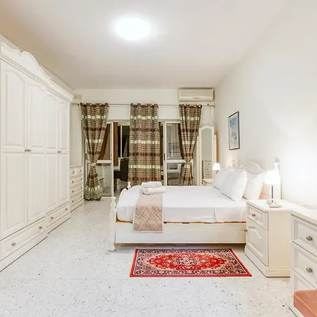 דירה A Beautiful Seafront 3br In Tower Road By 360 Estates סליאמה